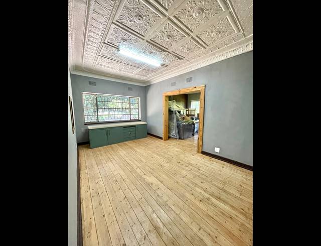 3 BEDROOM FREEHOLD FOR SALE IN UNITAS PARK